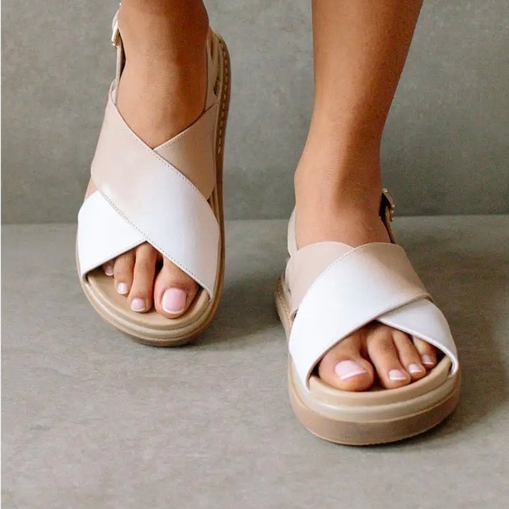ALOHAS Marshmallow Bicolor Beige and White Sandals